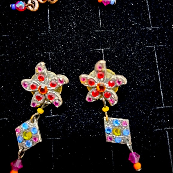 Beaded necklace, bracelet and earrings - Picture 4 of 6
